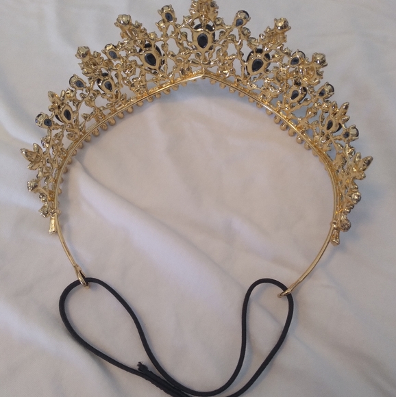 Crown & Necklace & Earrings - Gold with Black Crystals - Jewelry Set - Picture 3 of 3